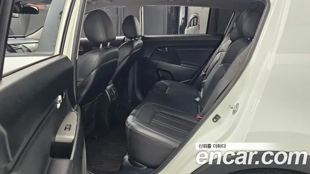 KIA SPORTAGE R 2014 — 146 413 км, белый, Корея — под ключ — фото 12