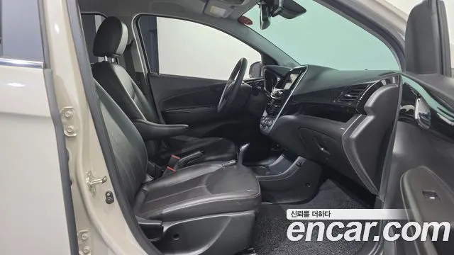 CHEVROLET SPARK 2016 — 68 569 км, белый-перламутр, Корея — под ключ — фото 11