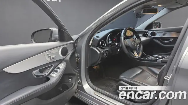 MERCEDES-BENZ C-CLASS W205 2016 — 121 712 км, серебристо-серый, Корея — под ключ — фото 10