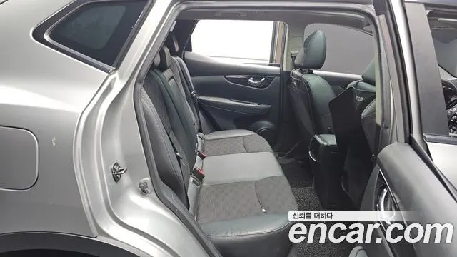 NISSAN QASHQAI 2016 — 154 520 км, серебристый, Корея — под ключ — фото 11