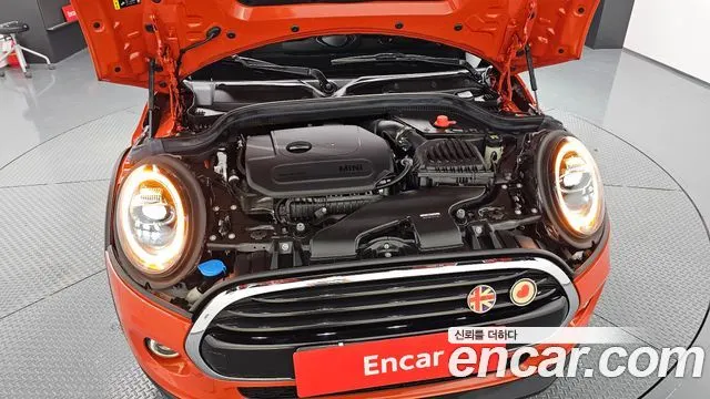 MINI COOPER 2021 — 4 639 км, оранжевый, Корея — под ключ — фото 6