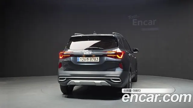 KIA SELTOS 2023 — 116 363 км, серый, Корея — под ключ — фото 4