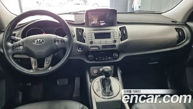 KIA SPORTAGE R 2014 — 129 546 км, белый, Корея — под ключ — фото 7