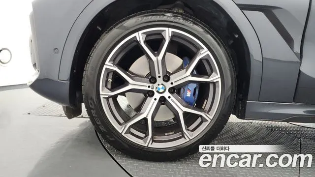BMW X6 2022 — 42 741 км, светло-серебристый, Корея — под ключ — фото 5