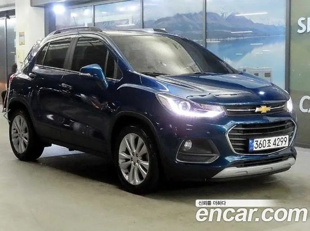 CHEVROLET TRAX 2019 — 113 876 км, синий, Корея — под ключ — фото 1