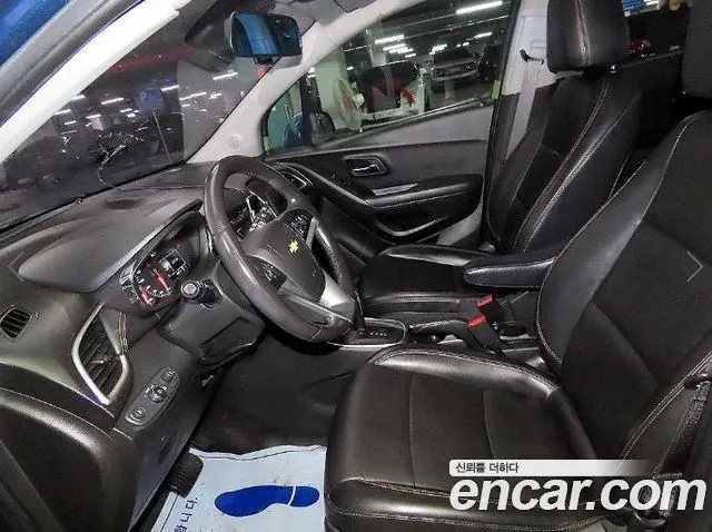 CHEVROLET TRAX 2019 — 113 876 км, синий, Корея — под ключ — фото 6