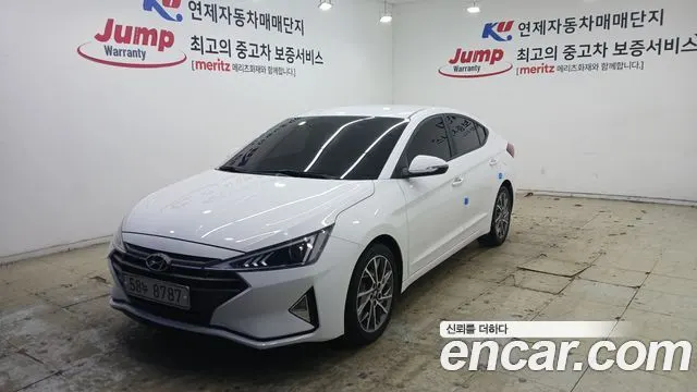 HYUNDAI AVANTE 2019 — 51 055 км, белый, Корея — под ключ — фото 12