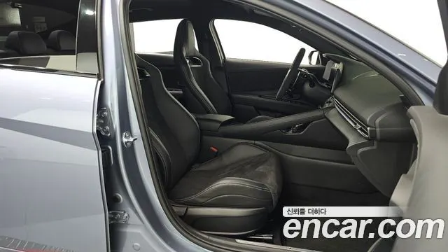 HYUNDAI AVANTE 2025 — 6 323 км, голубой, Корея — под ключ — фото 10