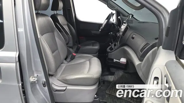HYUNDAI GRAND STAREX 2015 — 231 283 км, серебристый, Корея — под ключ — фото 11