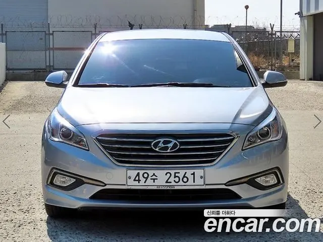 HYUNDAI SONATA 2015 — 82 592 км, серебристый, Корея — под ключ — фото 2