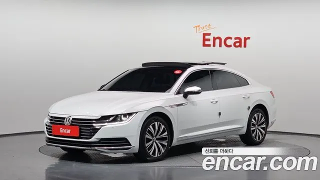 VOLKSWAGEN ARTEON 2019 — 122 795 км, Корея — под ключ — фото 1
