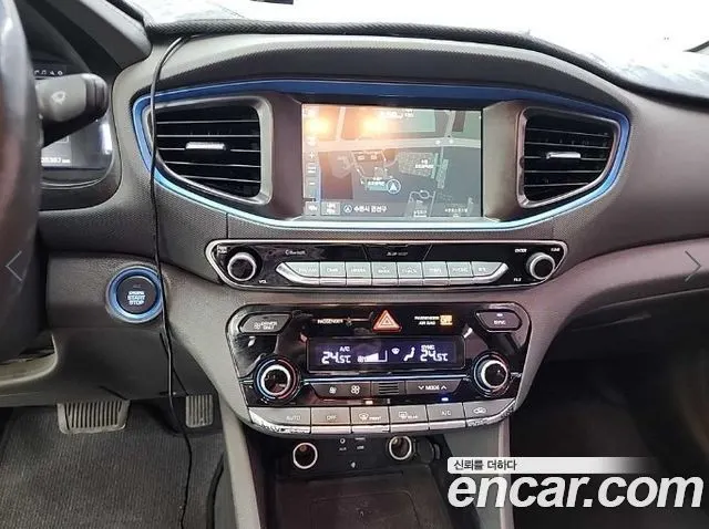 HYUNDAI IONIQ HYBRID 2016 — 235 363 км, белый, Корея — под ключ — фото 10