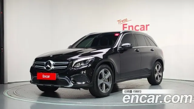 MERCEDES-BENZ GLC-CLASS X253 2017 — 103 268 км, чёрный, Корея — под ключ — фото 1