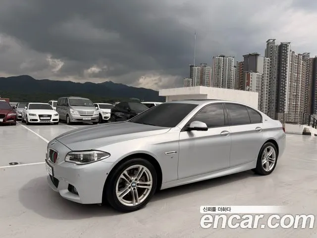 BMW 5 SERIES 2016 — 200 140 км, серебристый, Корея — под ключ — фото 2