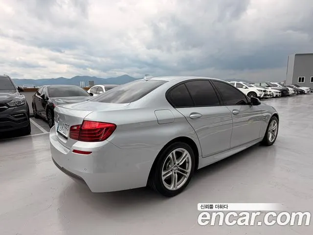 BMW 5 SERIES 2016 — 200 140 км, серебристый, Корея — под ключ — фото 3