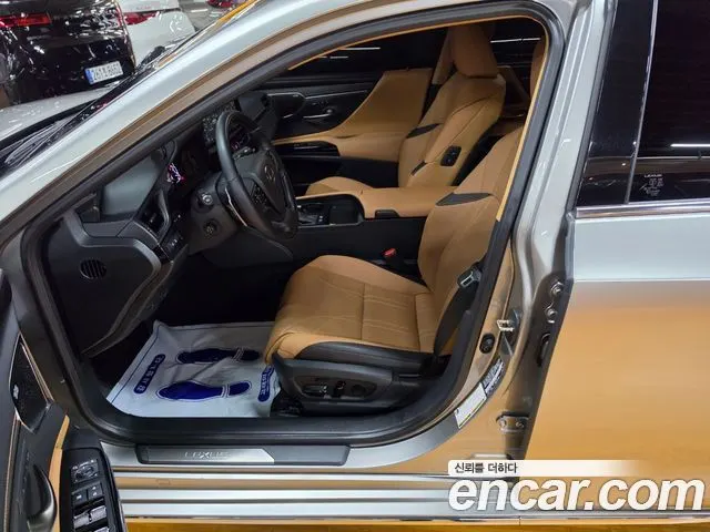 LEXUS ES300H 2026 — 10 007 км, светло-золотистый, Корея — под ключ — фото 10