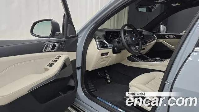 BMW X7 2026 — 9 778 км, светло-серебристый, Корея — под ключ — фото 10