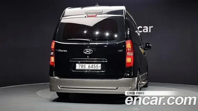 HYUNDAI GRAND STAREX 2015 — 28 630 км, чёрный, Корея — под ключ — фото 4
