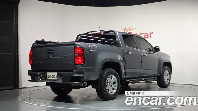 CHEVROLET REAL NEW COLORADO 2021 — 35 766 км, серебристо-серый, Корея — под ключ — фото 2
