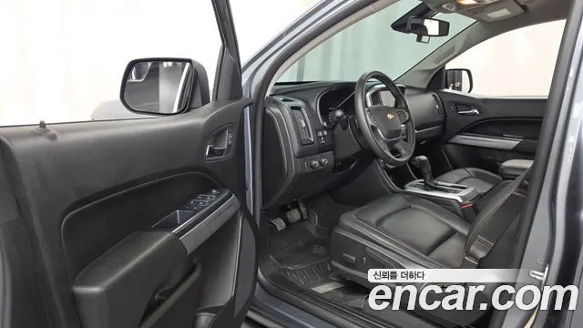 CHEVROLET REAL NEW COLORADO 2021 — 35 766 км, серебристо-серый, Корея — под ключ — фото 10