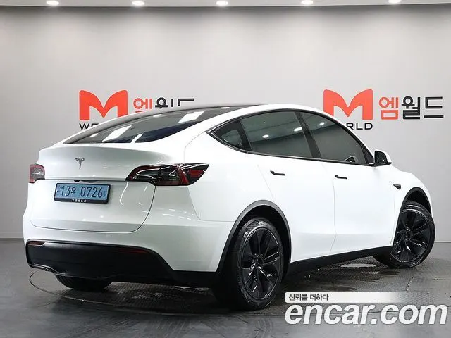 TESLA MODEL Y 2024 — 21 442 км, белый, Корея — под ключ — фото 3