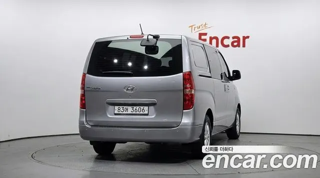 HYUNDAI GRAND STAREX 2018 — 237 776 км, серебристый, Корея — под ключ — фото 4