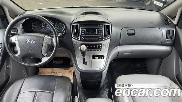 HYUNDAI GRAND STAREX 2018 — 237 776 км, серебристый, Корея — под ключ — фото 7