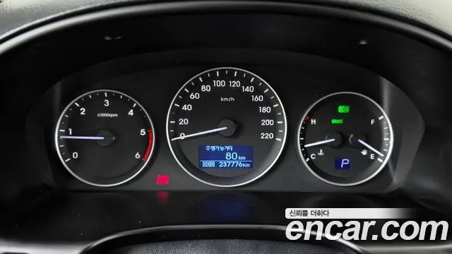 HYUNDAI GRAND STAREX 2018 — 237 776 км, серебристый, Корея — под ключ — фото 8