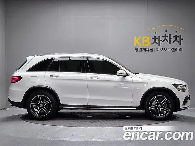 MERCEDES-BENZ GLC-CLASS X253 2021 — 70 321 км, белый, Корея — под ключ — фото 7