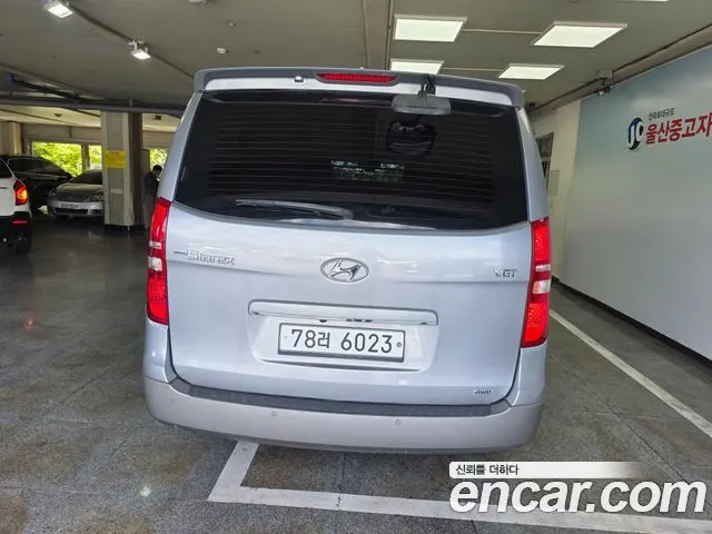 HYUNDAI GRAND STAREX 2017 — 76 000 км, серый, Корея — под ключ — фото 4