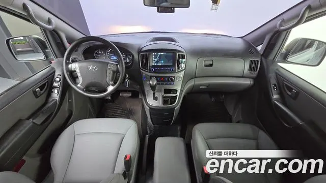 HYUNDAI GRAND STAREX 2018 — 149 777 км, серебристо-серый, Корея — под ключ — фото 7