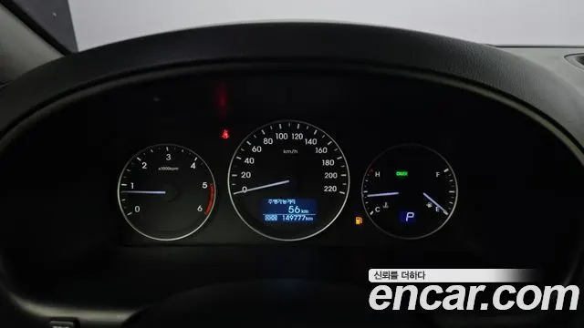 HYUNDAI GRAND STAREX 2018 — 149 777 км, серебристо-серый, Корея — под ключ — фото 8