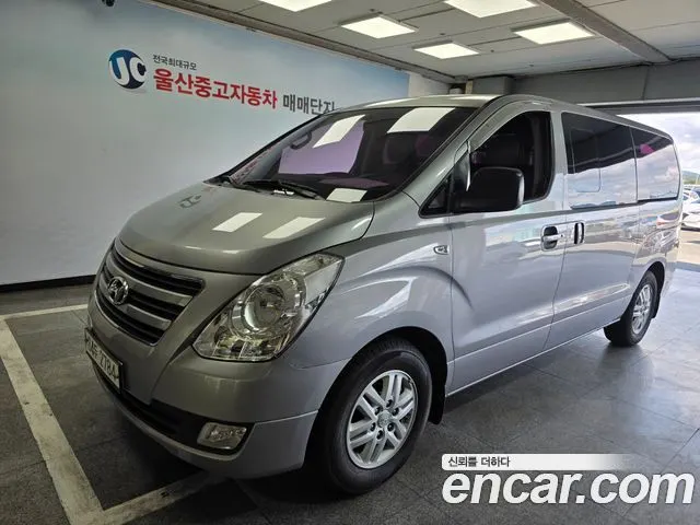 HYUNDAI GRAND STAREX 2016 — 250 000 км, серый, Корея — под ключ — фото 11