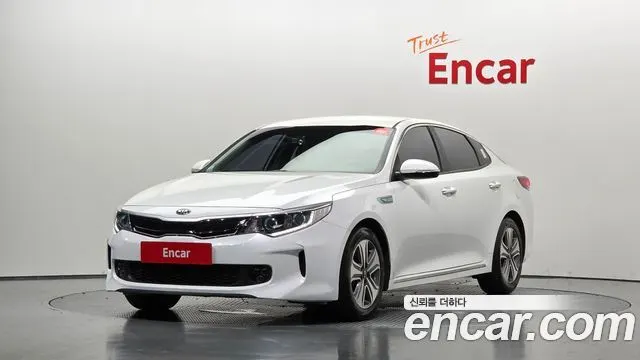 KIA K5 HYBRID 2016 — 132 869 км, белый, Корея — под ключ — фото 1