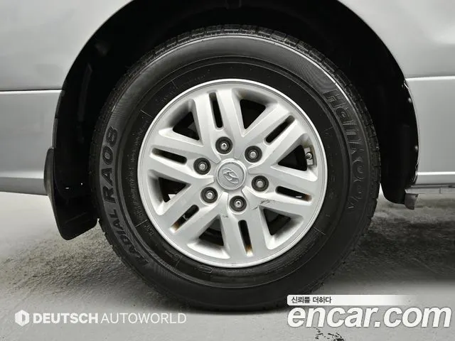 HYUNDAI GRAND STAREX 2017 — 73 659 км, серебристо-серый, Корея — под ключ — фото 4