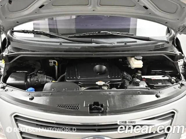 HYUNDAI GRAND STAREX 2017 — 73 659 км, серебристо-серый, Корея — под ключ — фото 5