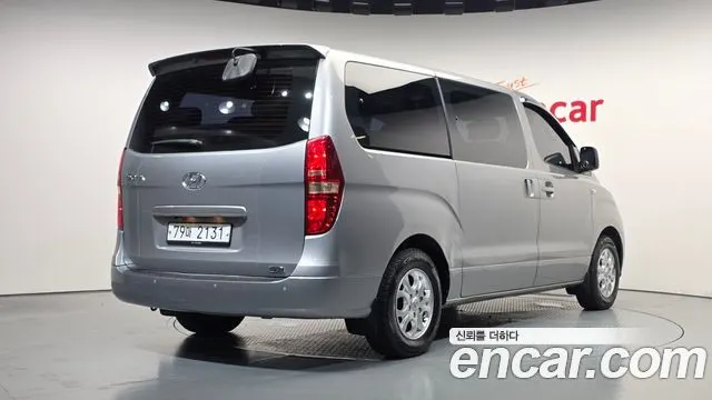 HYUNDAI GRAND STAREX 2012 — 245 550 км, серебристый, Корея — под ключ — фото 2