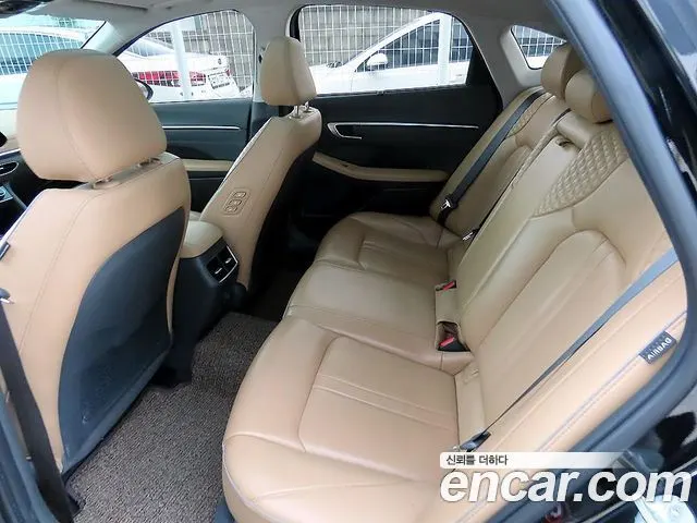 HYUNDAI SONATA 2020 — 58 996 км, чёрный, Корея — под ключ — фото 6