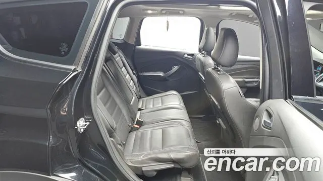 FORD KUGA 2017 — 163 578 км, чёрный, Корея — под ключ — фото 11