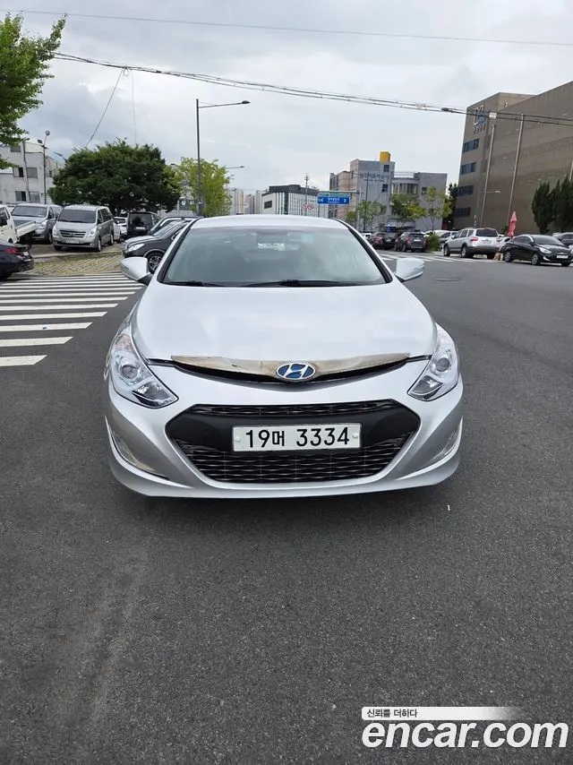 HYUNDAI SONATA HYBRID 2014 — 136 826 км, серебристый, Корея — под ключ — фото 12