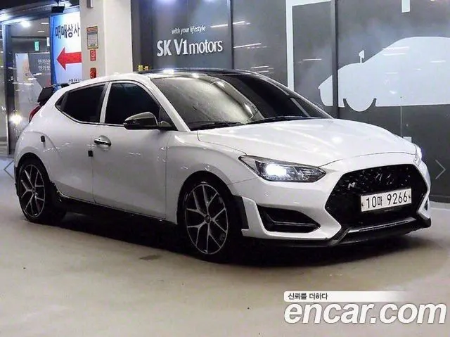 HYUNDAI VELOSTER 2019 — 90 635 км, белый, Корея — под ключ — фото 12
