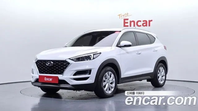 HYUNDAI TUCSON 2019 — 96 928 км, белый, Корея — под ключ — фото 1