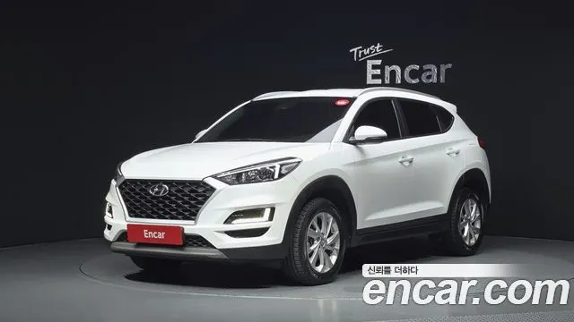 HYUNDAI TUCSON 2019 — 188 006 км, белый, Корея — под ключ — фото 1