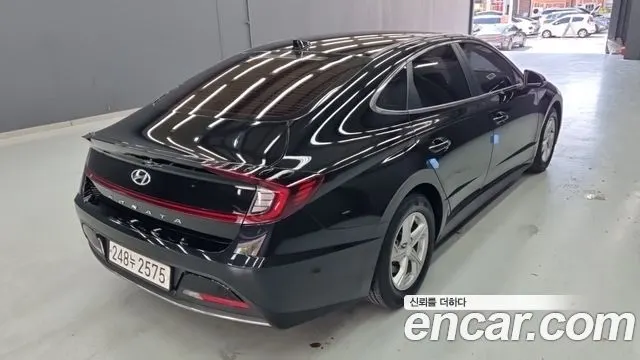 HYUNDAI SONATA 2022 — 112 901 км, чёрный, Корея — под ключ — фото 2
