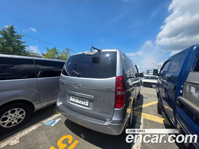 HYUNDAI GRAND STAREX 2016 — 244 401 км, серебристый, Корея — под ключ — фото 2