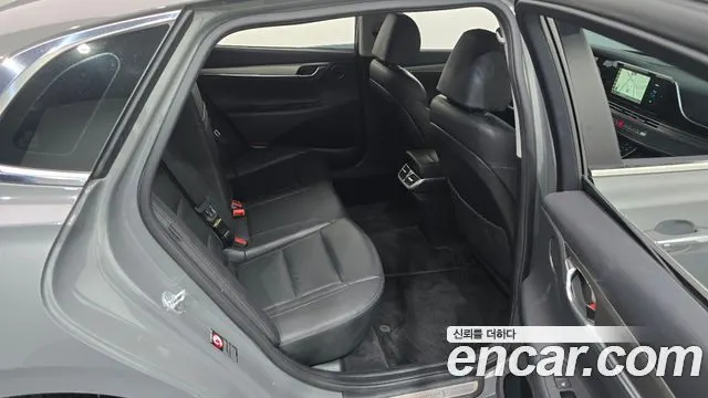 HYUNDAI GRANDEUR HYBRID 2022 — 109 431 км, серебристо-серый, Корея — под ключ — фото 11