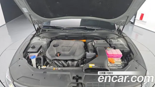 HYUNDAI GRANDEUR HYBRID 2022 — 109 431 км, серебристо-серый, Корея — под ключ — фото 6