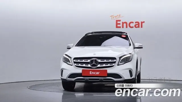 MERCEDES-BENZ GLA-CLASS X156 2018 — 93 648 км, белый, Корея — под ключ — фото 3