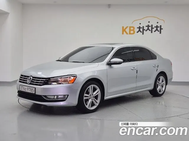 VOLKSWAGEN PASSAT 2015 — 138 943 км, Корея — под ключ — фото 1