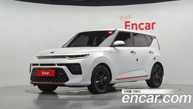 KIA SOUL BOOSTER 2019 — 32 070 км, белый, Корея — под ключ — фото 1